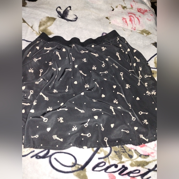 Xhilaration women's large skirt with lace underneath - Picture 7 of 8